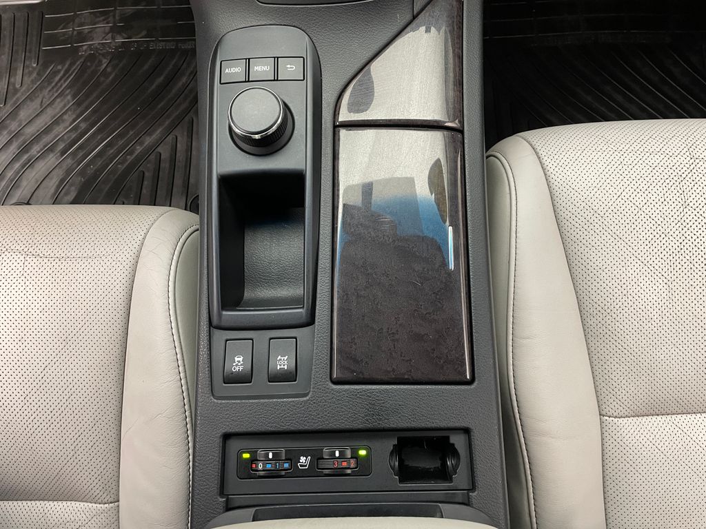 Thumbnail: 2013 Lexus RX - 28