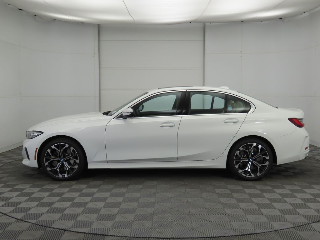 Thumbnail: 2026 BMW 3 Series - 8