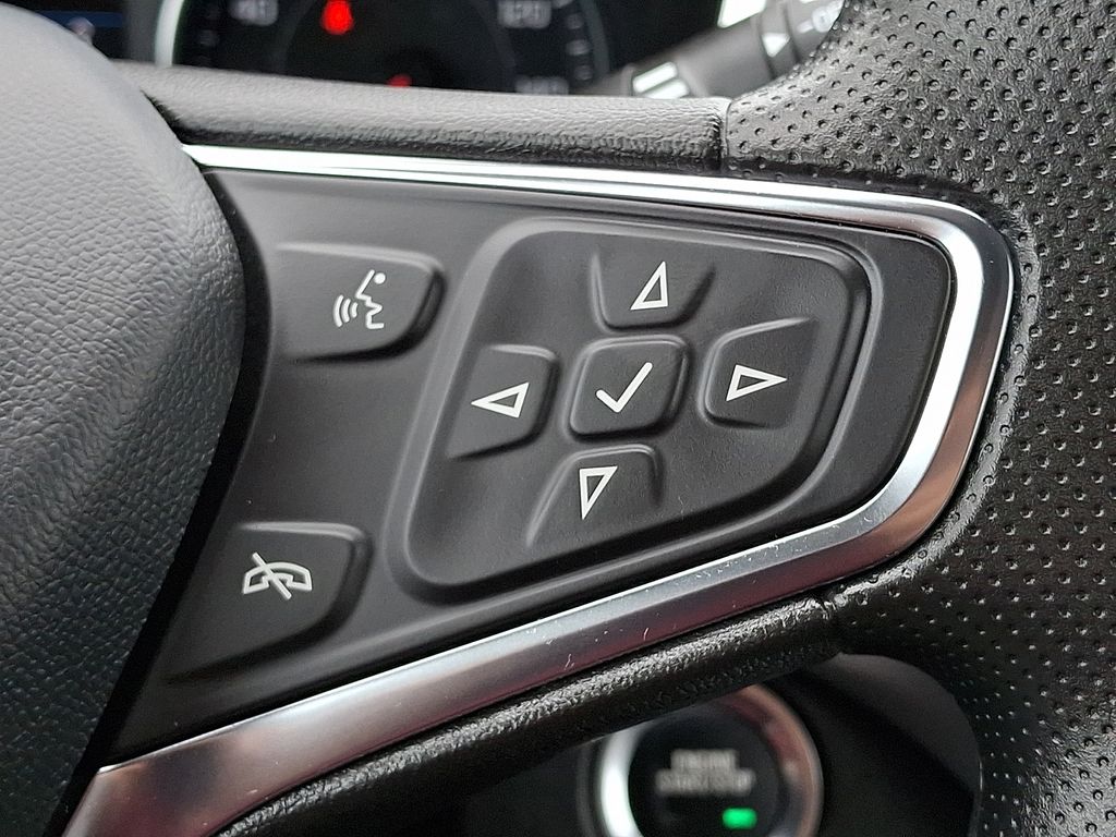 used 2023 Chevrolet Equinox car, priced at $23,429