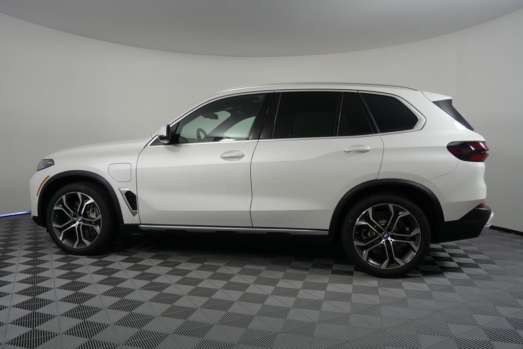 Thumbnail: 2026 BMW X5 - 7