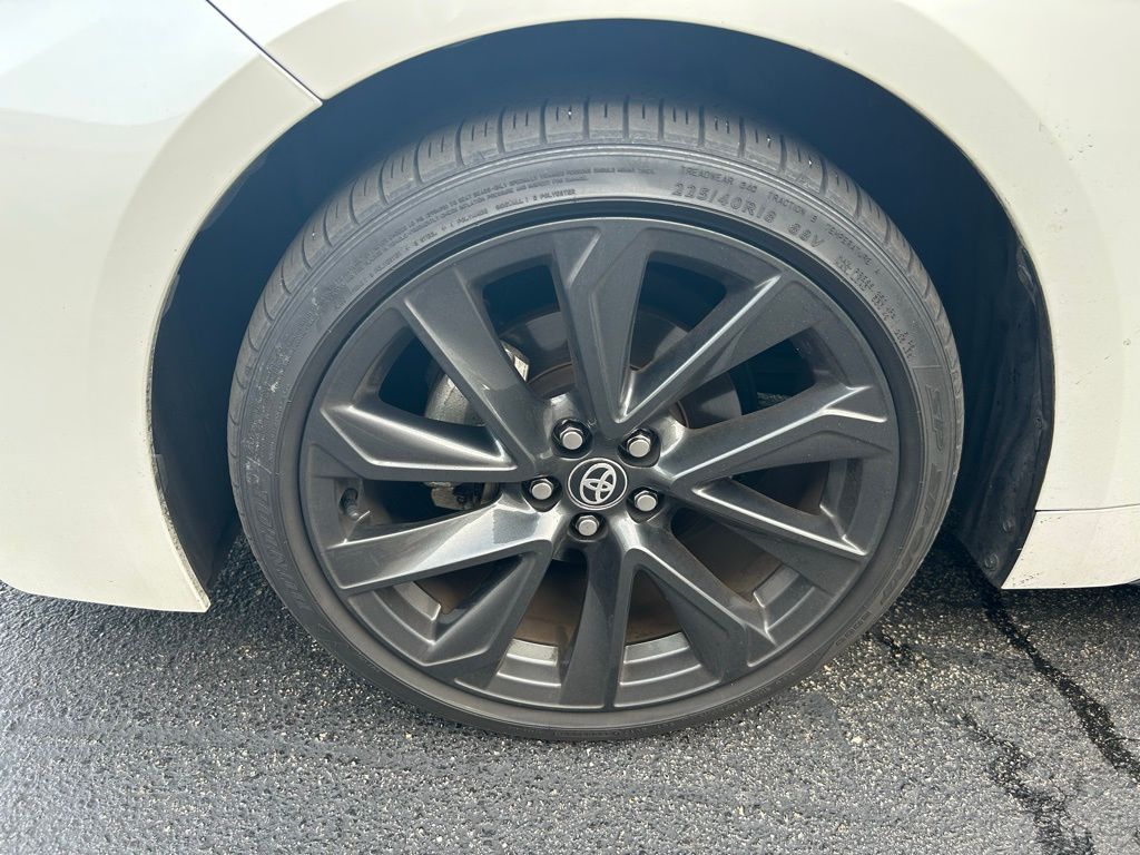2023 Toyota Corolla SE 8