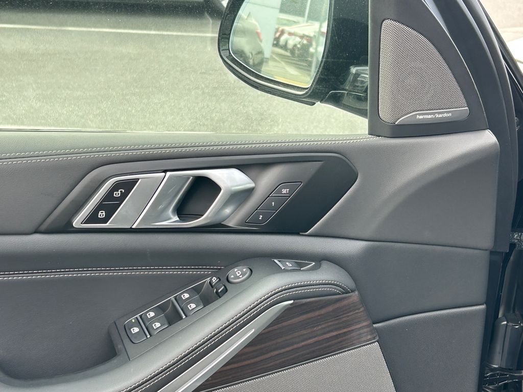2026 BMW X5 xDrive50e 12