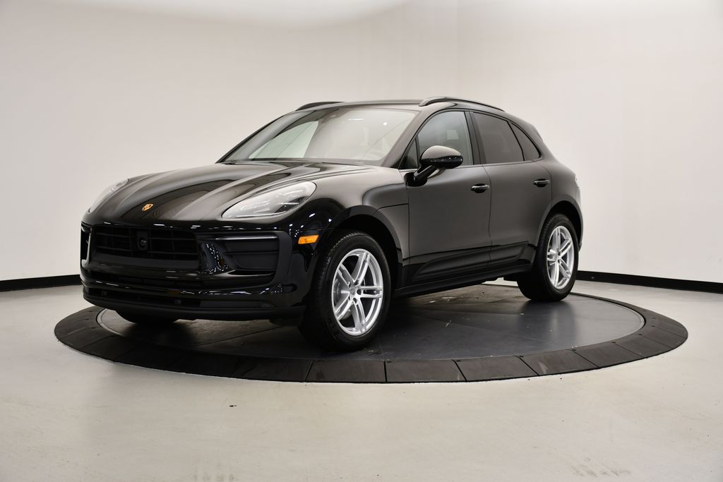 Thumbnail: 2025 Porsche Macan - 1