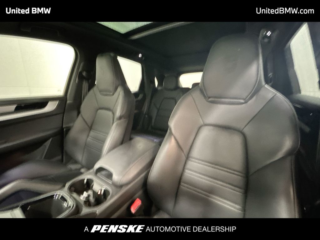 Thumbnail: 2024 Porsche Cayenne - 13