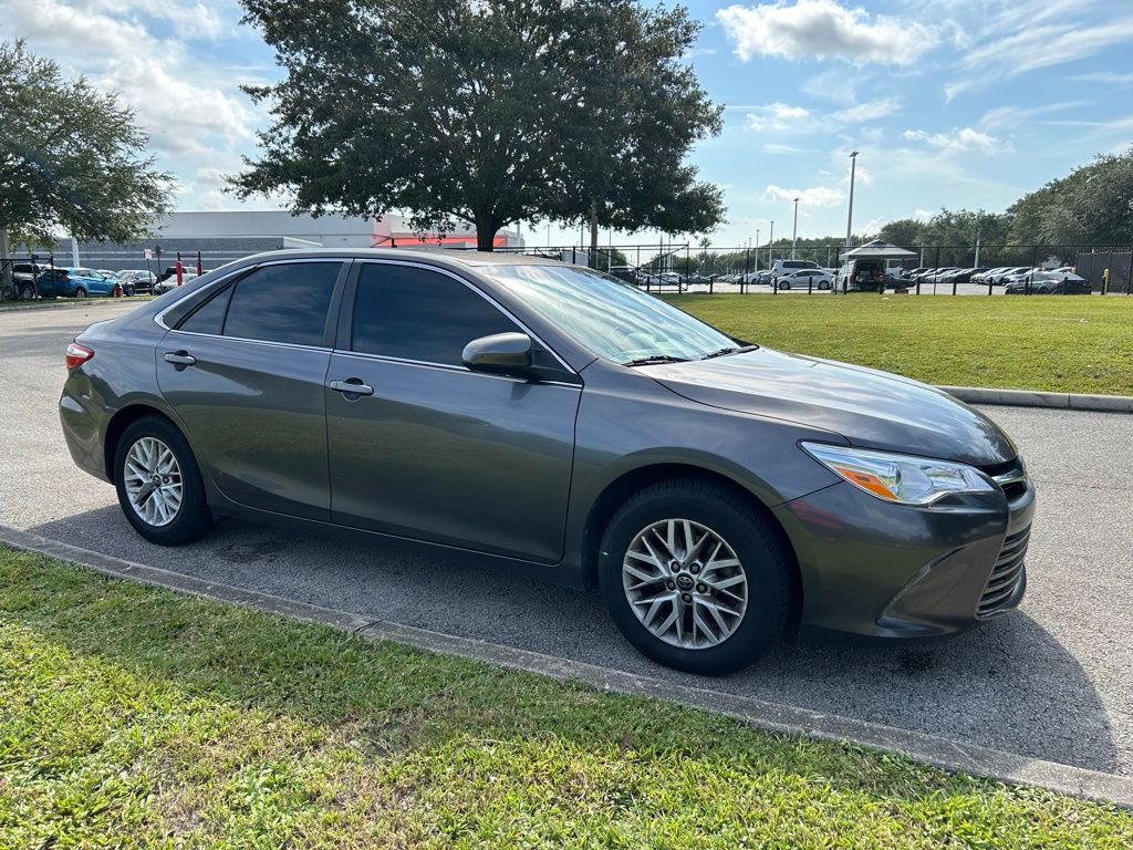 Thumbnail: 2016 Toyota Camry - 7