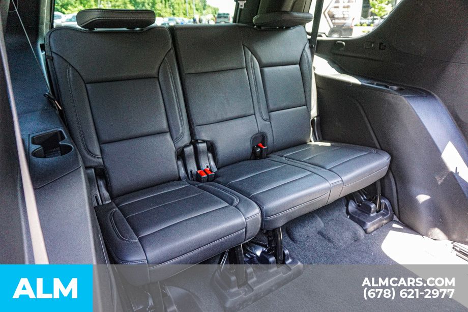 Used 2025 Black Chevrolet LT image 23