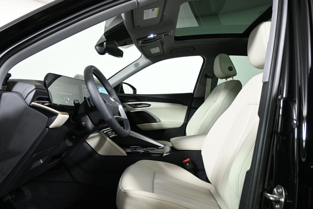 Thumbnail: 2025 Audi Q5 - 3