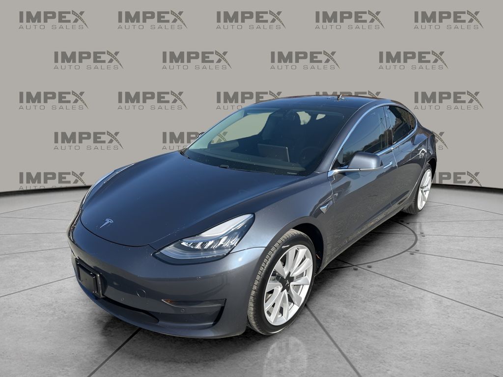 2020 Tesla Model 3 Standard Range Plus's photo