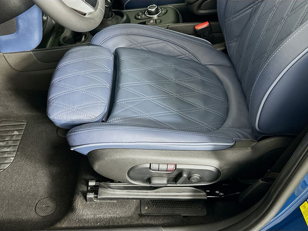 2023 MINI Cooper Countryman Signature 20