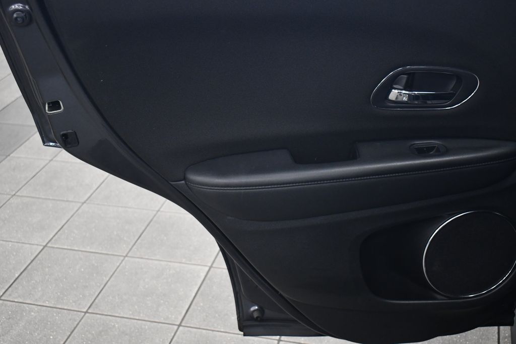 Thumbnail: 2016 Honda HR-V - 27