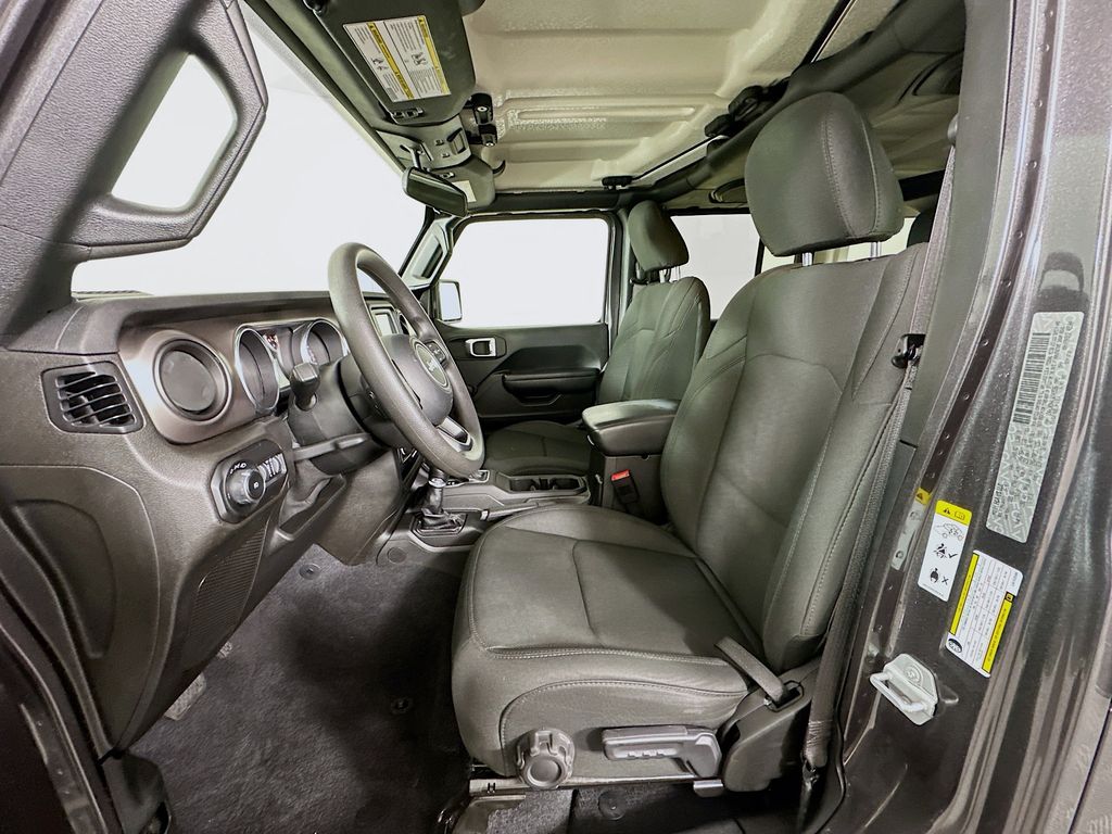 Thumbnail: 2020 Jeep Wrangler - 20