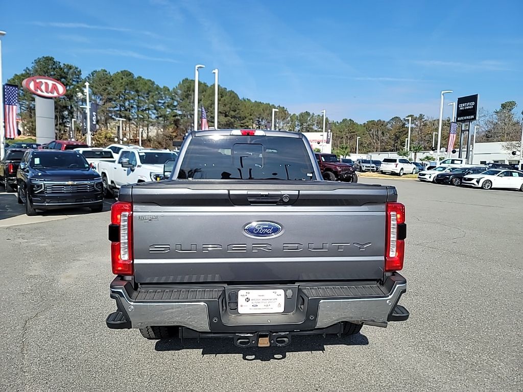 2024 Ford F-250 photo 3