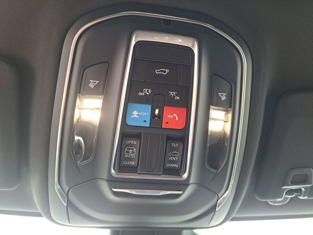 New Car 2025 Jeep Grand Cherokee  Laredo For Sale Under $35,000 In Austin, Texas