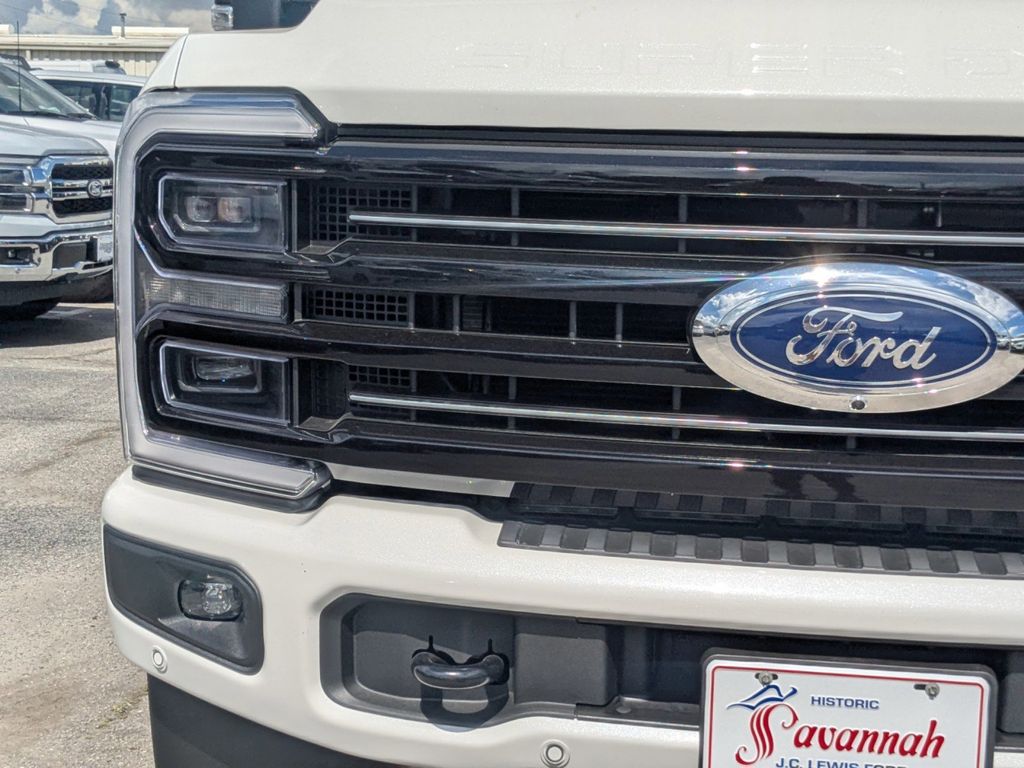 2026 Ford Super Duty F-250 SRW Platinum