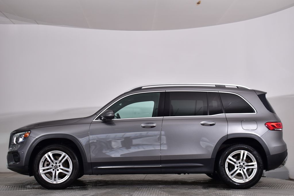 Thumbnail: 2020 Mercedes-Benz GLB - 2