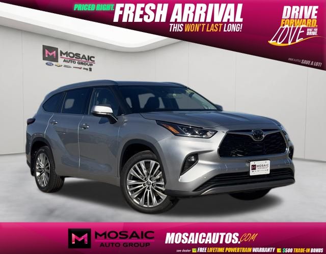 Celestial Silver Metallic 2024 Toyota Highlander Platinum AWD SUV / Crossover All-Wheel Drive 8-Speed Automatic