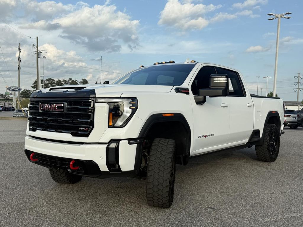 Summit White 2024 GMC Sierra 2500HD Pickup Truck Four-Wheel Drive Automatic