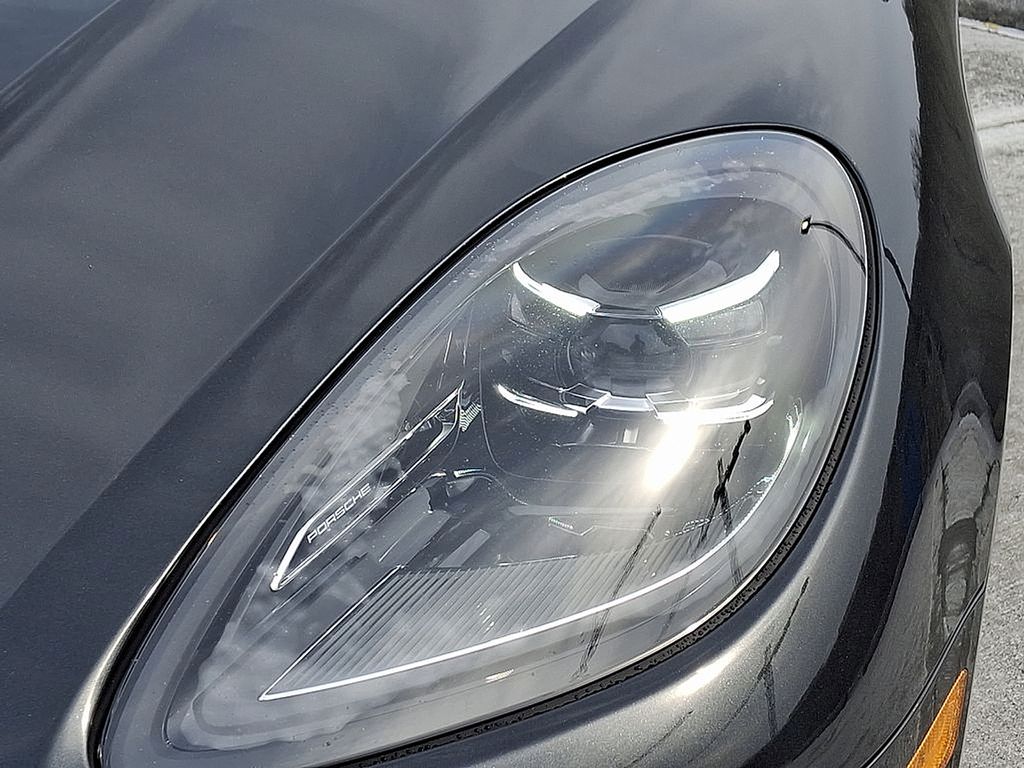 Thumbnail: 2025 Porsche Macan - 11