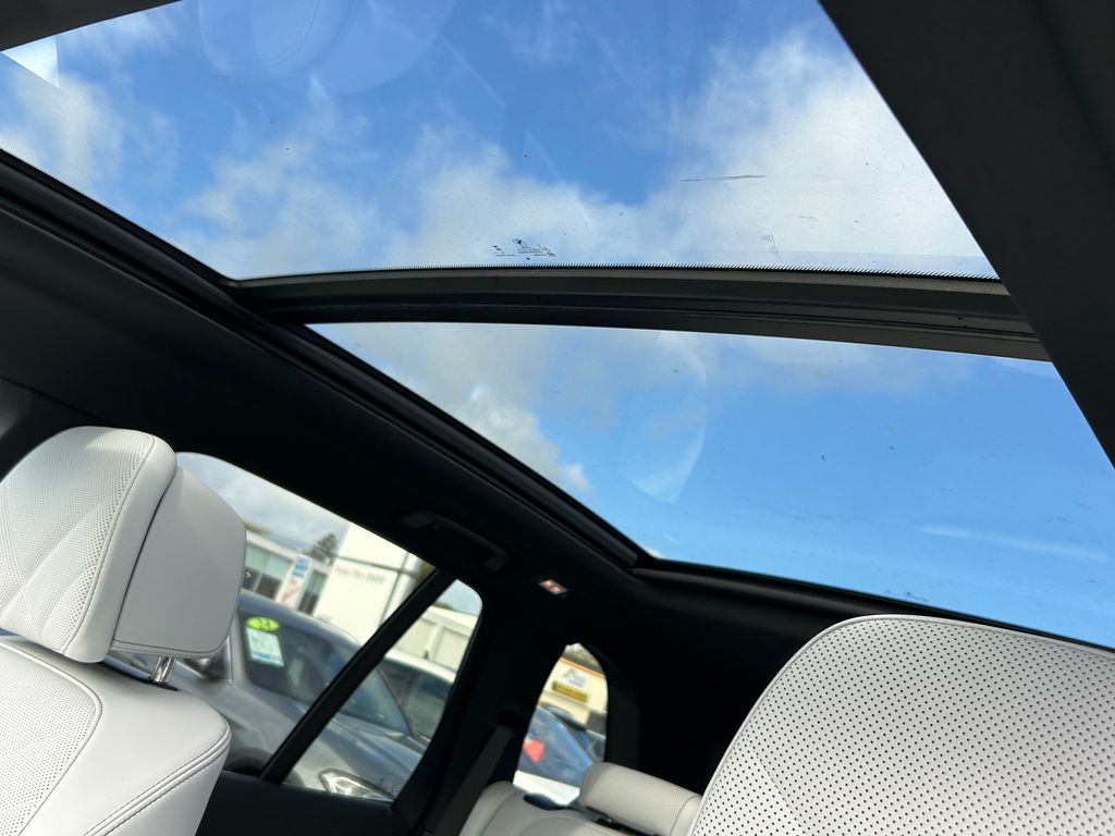 Thumbnail: 2026 BMW X5 - 16