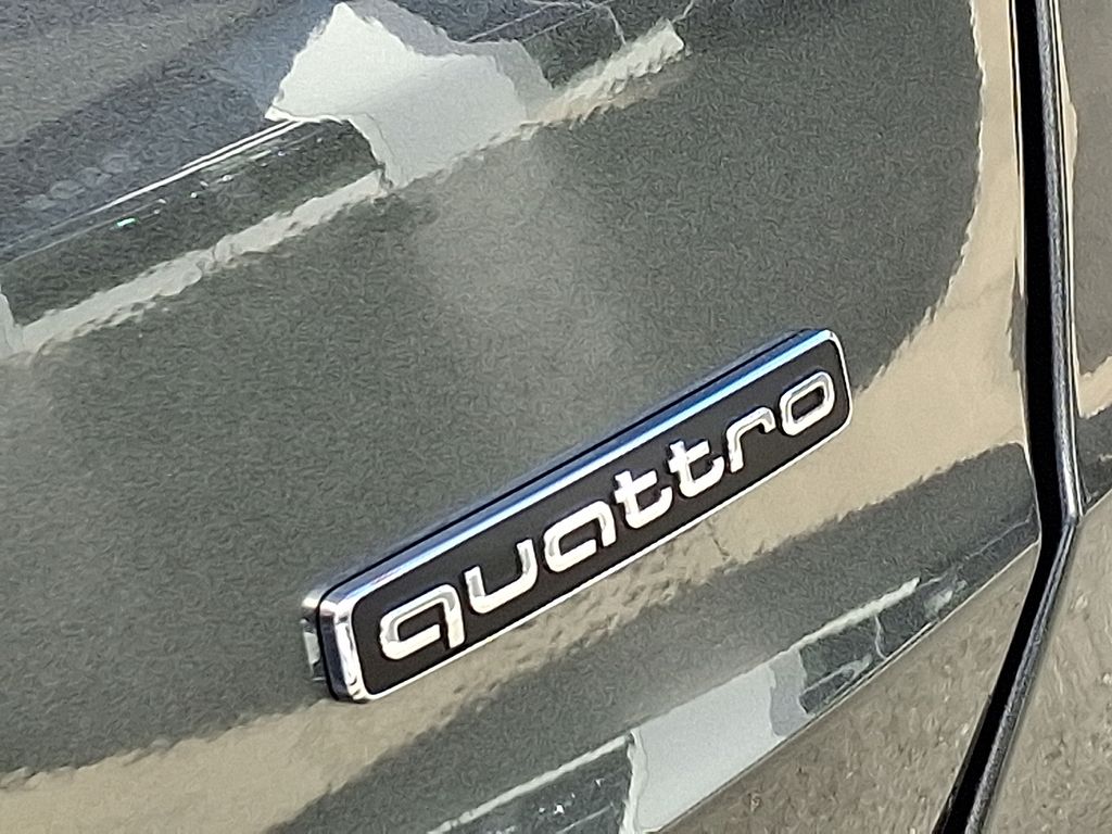 Thumbnail: 2025 Audi Q3 - 30