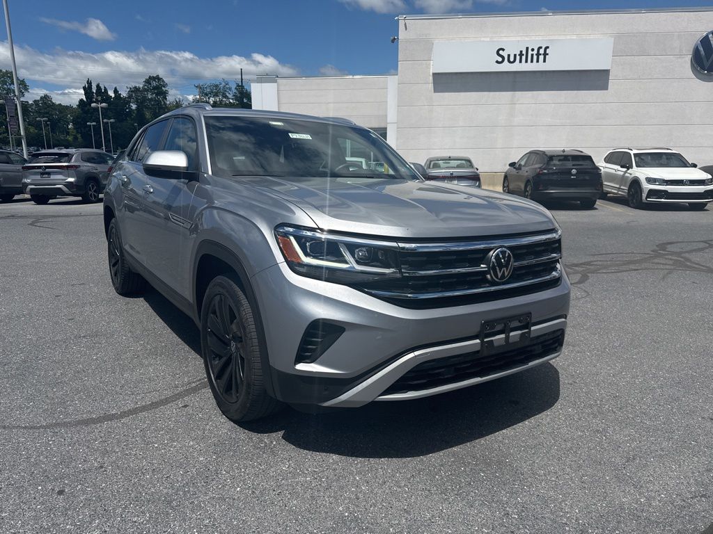 2023 Volkswagen Atlas Cross Sport 2.0T SE w/Technology Silver at Subaru and VW of Moon Township