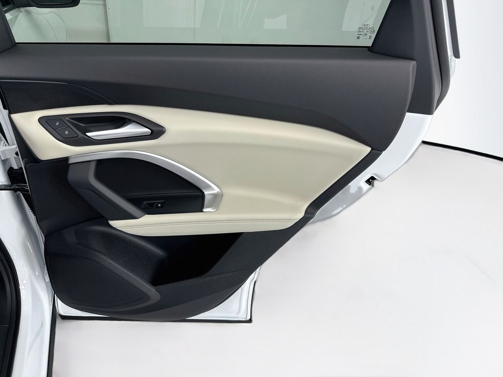 Thumbnail: 2026 Audi Q5 - 26
