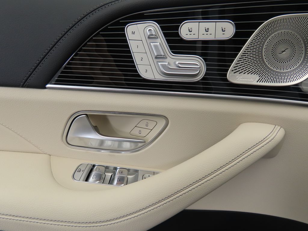 Thumbnail: 2026 Mercedes-Benz GLS - 24