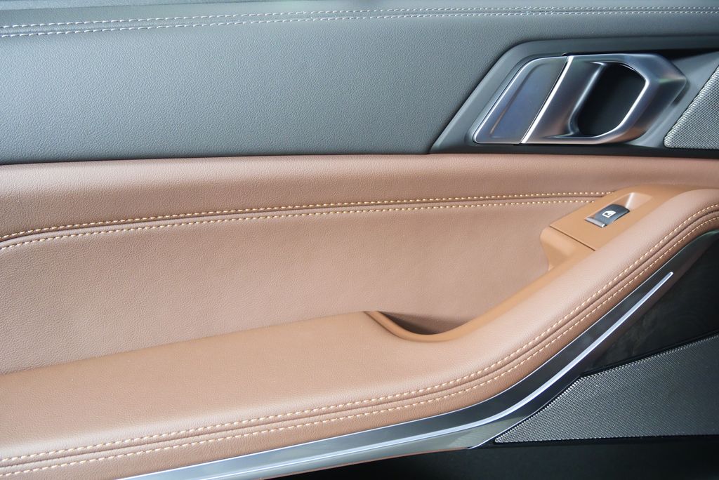 Thumbnail: 2026 BMW X5 - 13