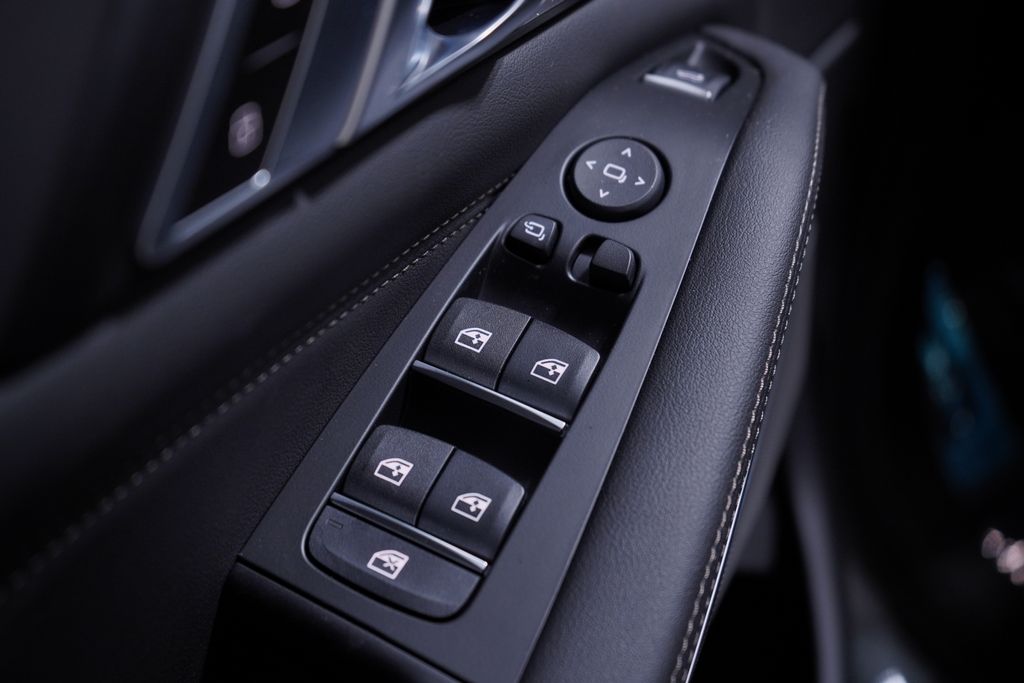 Thumbnail: 2026 BMW X5 - 11