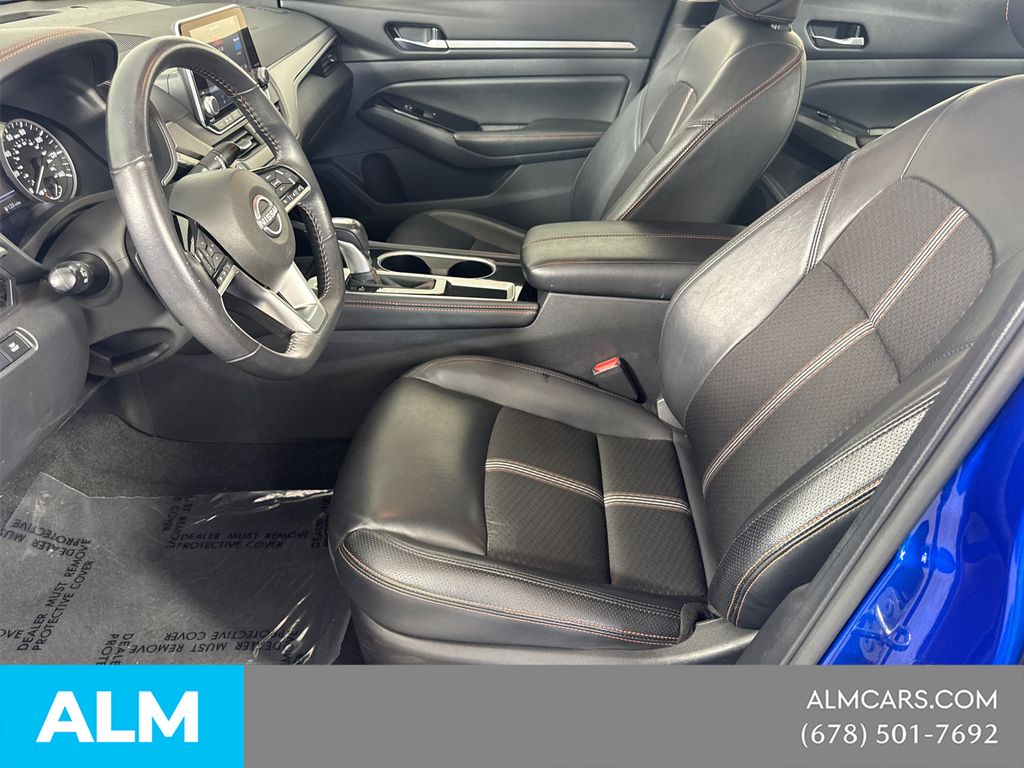Used 2025 Blue Nissan 2.5 SR image 12