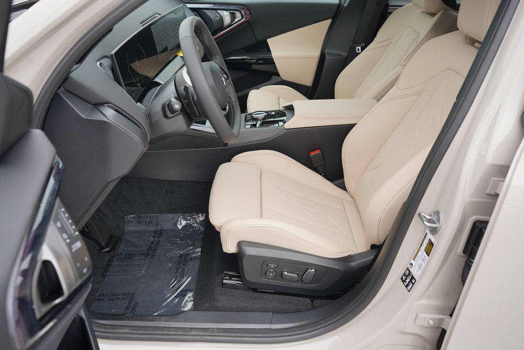 Thumbnail: 2026 BMW X3 - 9