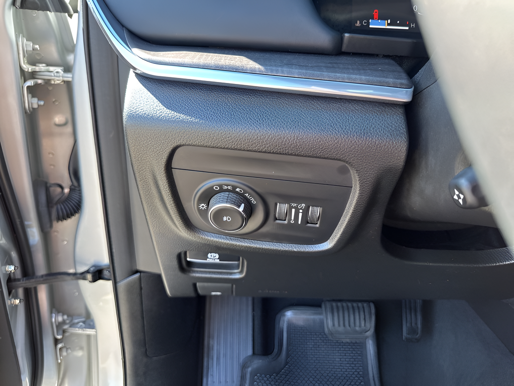 Used Car 2023 Jeep Grand Cherokee L  Overland For Sale Under $35,000 In Austin, Texas