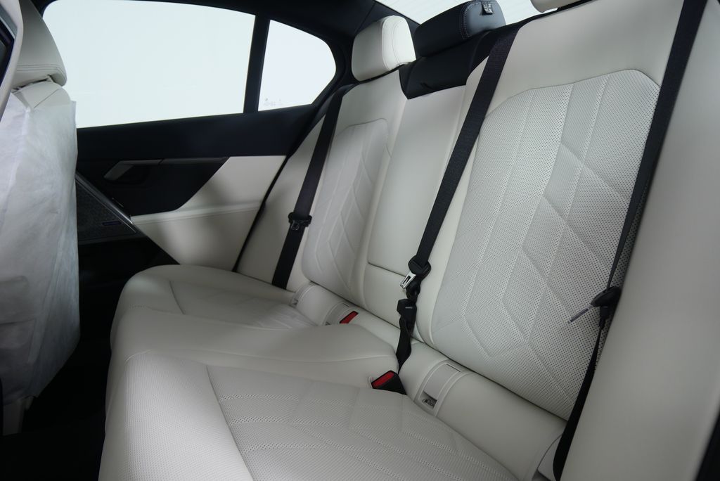 2026 BMW 5 Series  16