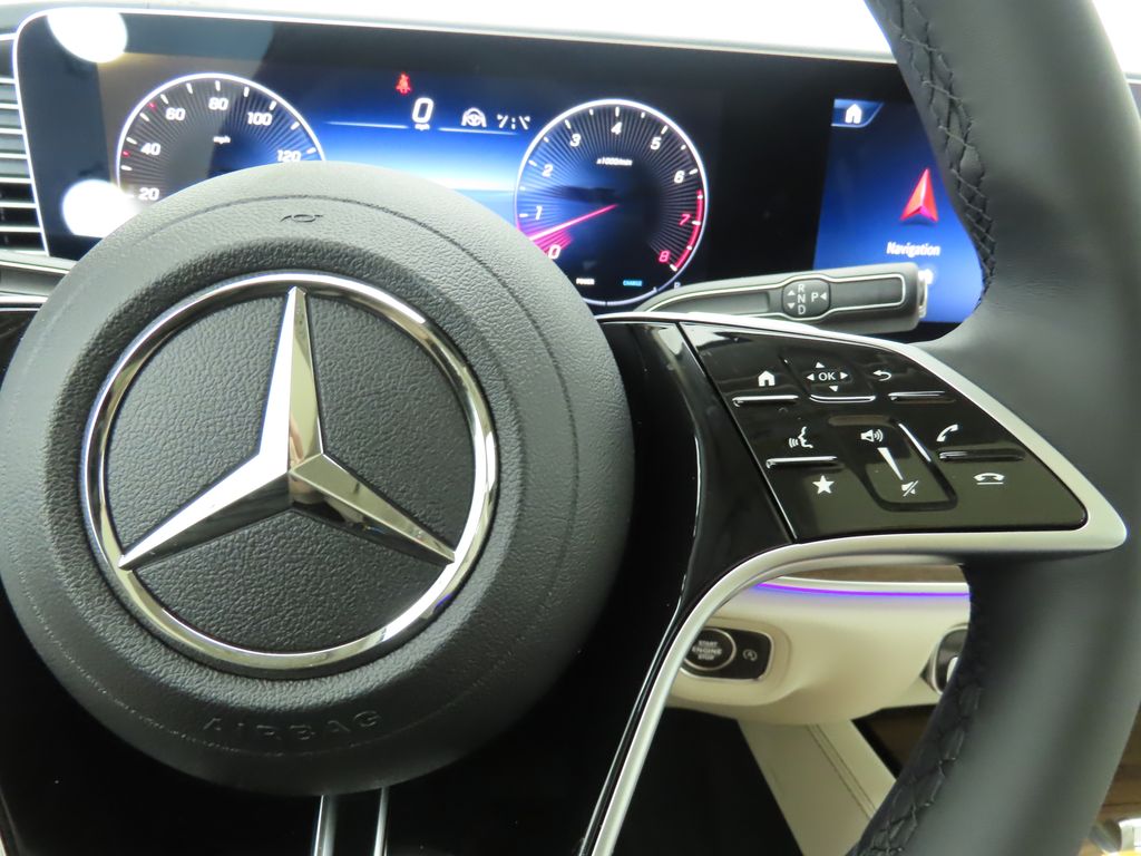 2025 Mercedes-Benz GLS 450 4MATIC 12