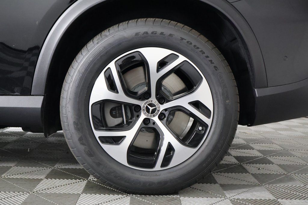 Thumbnail: 2026 Mercedes-Benz GLC - 10