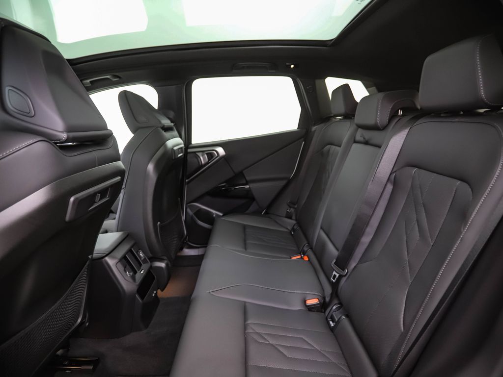 Thumbnail: 2026 BMW X3 - 22
