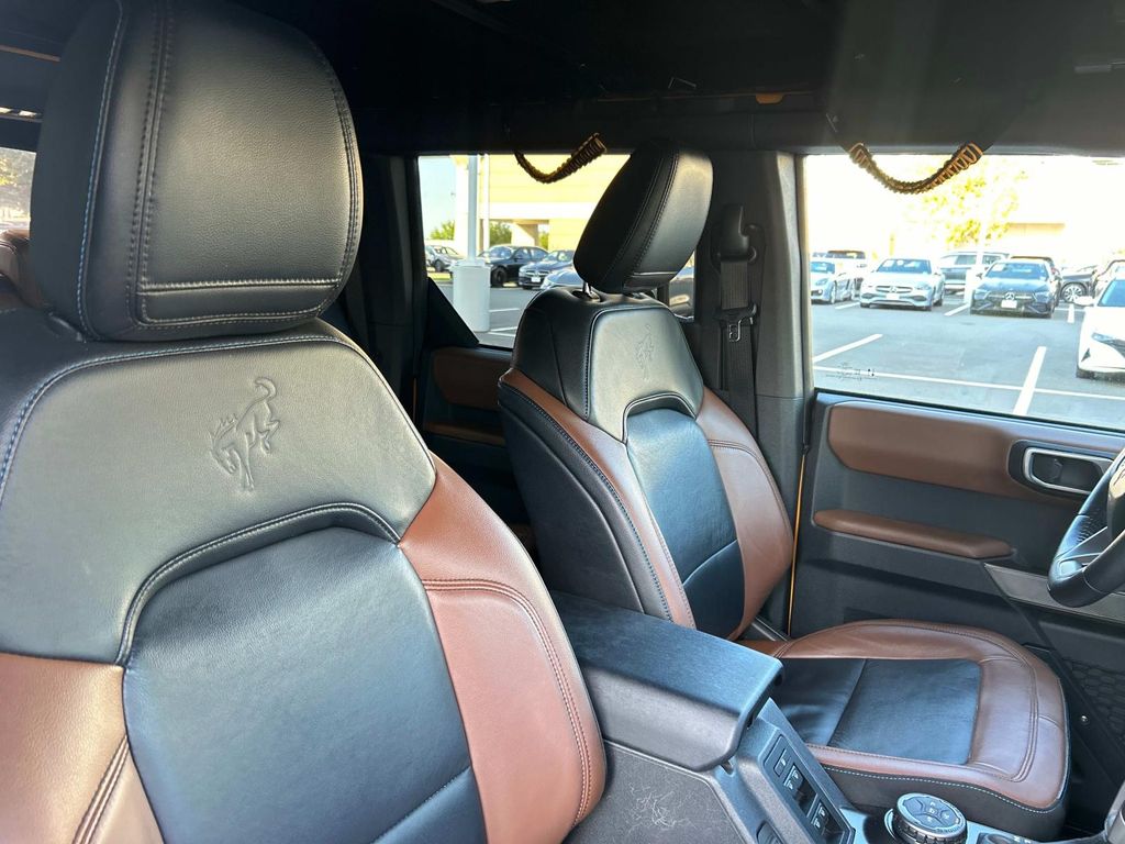 Thumbnail: 2022 Ford Bronco - 25