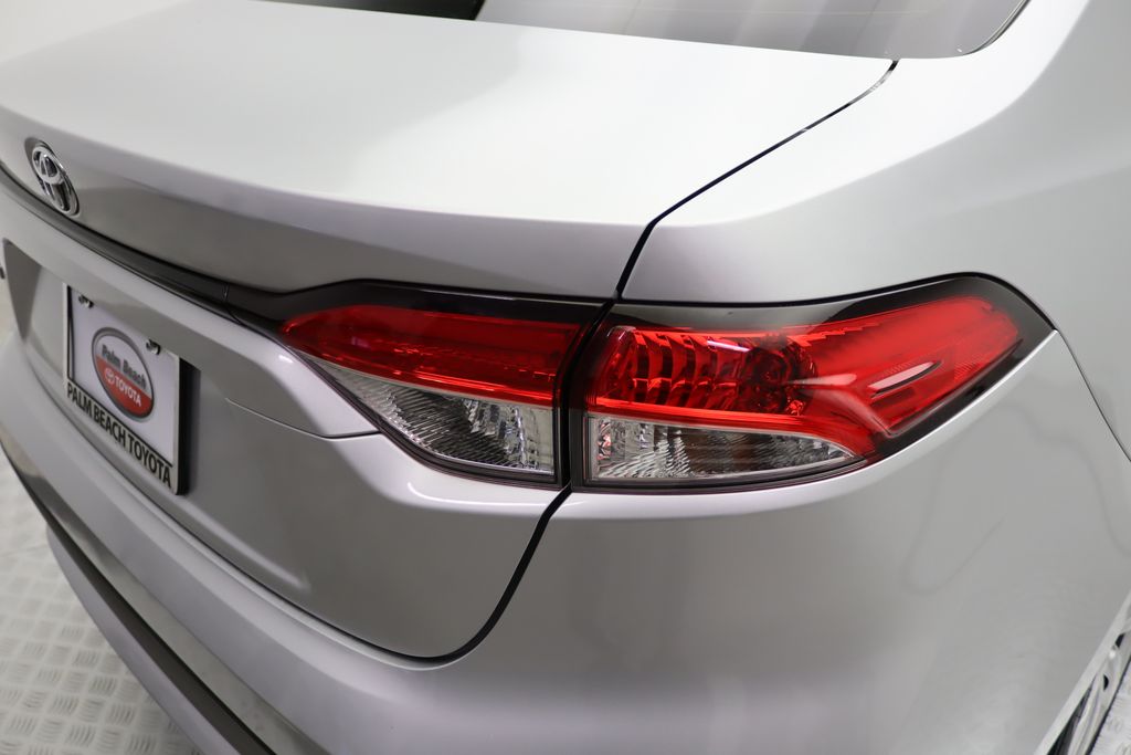 Thumbnail: 2021 Toyota Corolla - 9