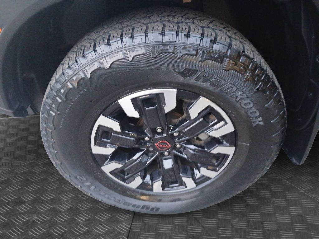 Used Car 2023 Nissan Frontier  Pro-4x For Sale Under $35,000 In Austin, Texas