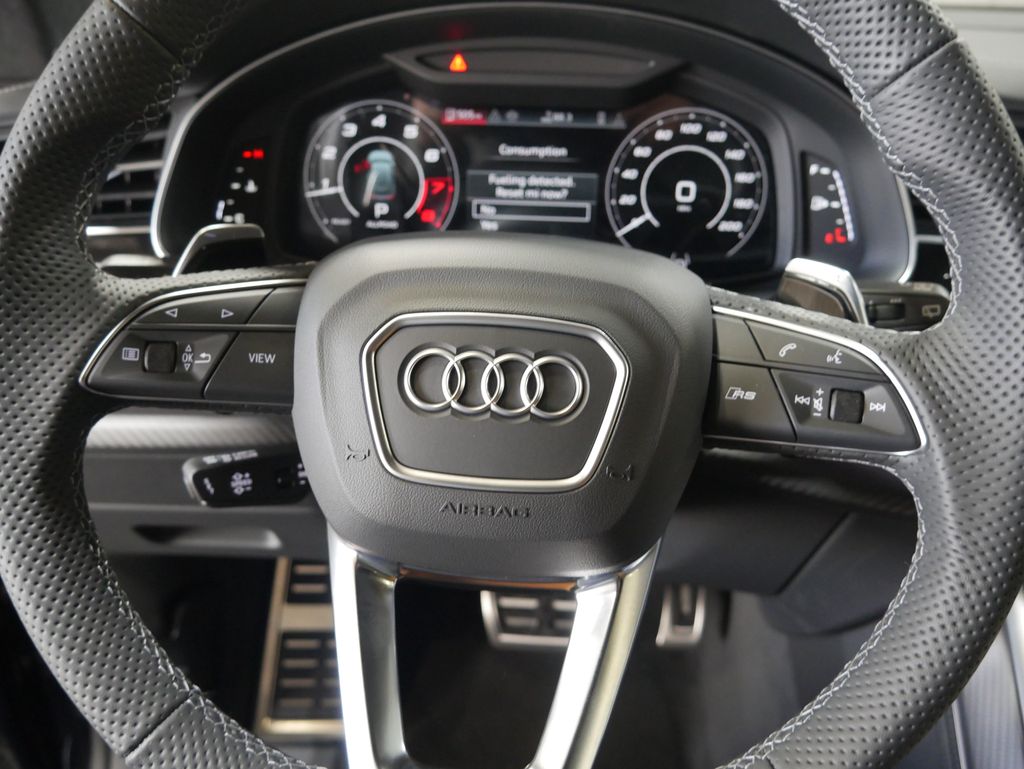 Thumbnail: 2026 Audi RS Q8 - 32