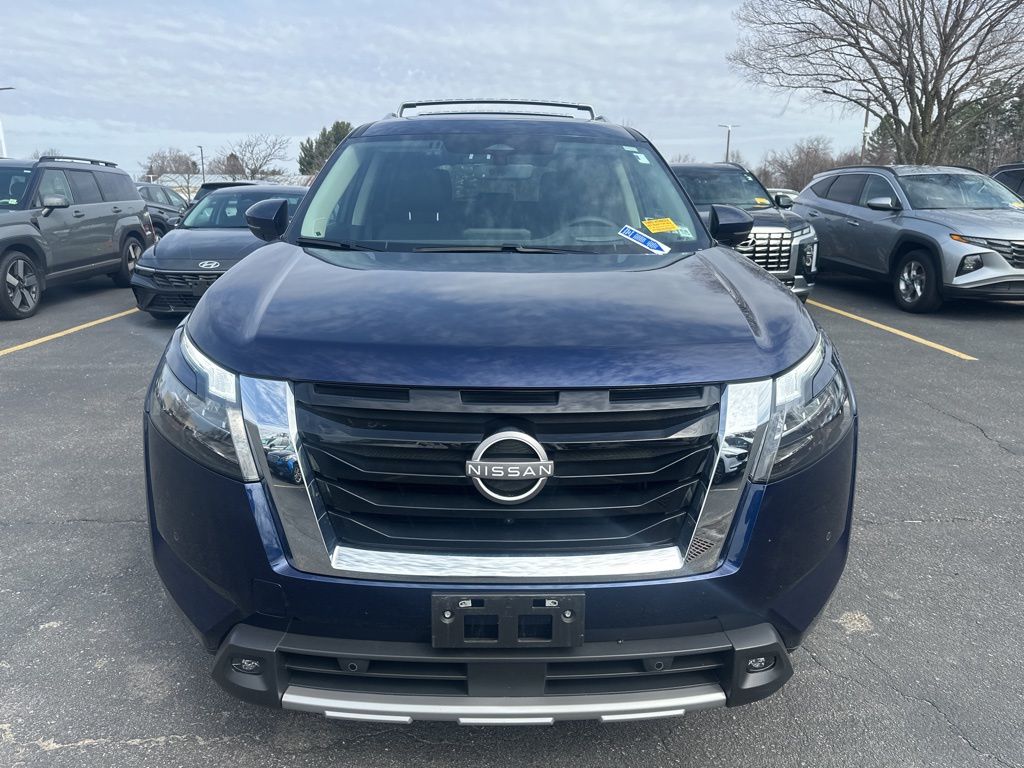 Used 2025 Blue Nissan Platinum image 3
