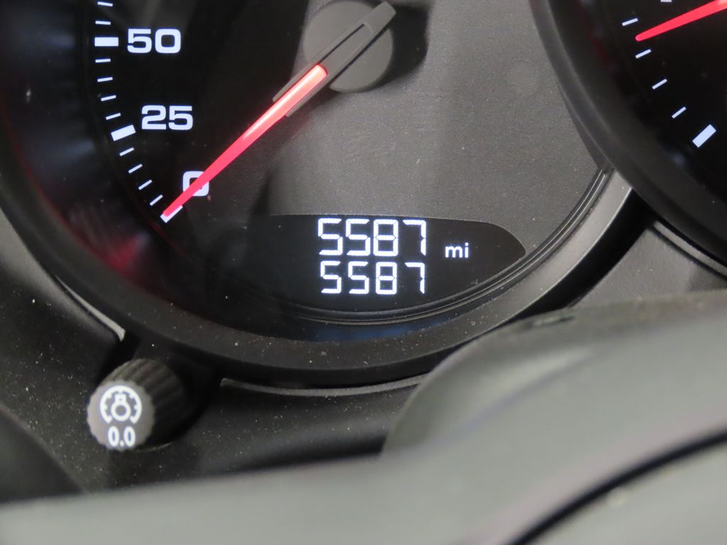 Thumbnail: 2025 Porsche 718 Cayman - 18