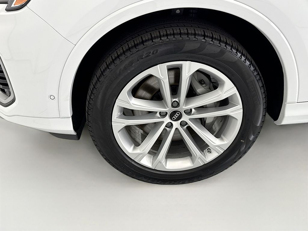 Thumbnail: 2026 Audi Q7 - 29