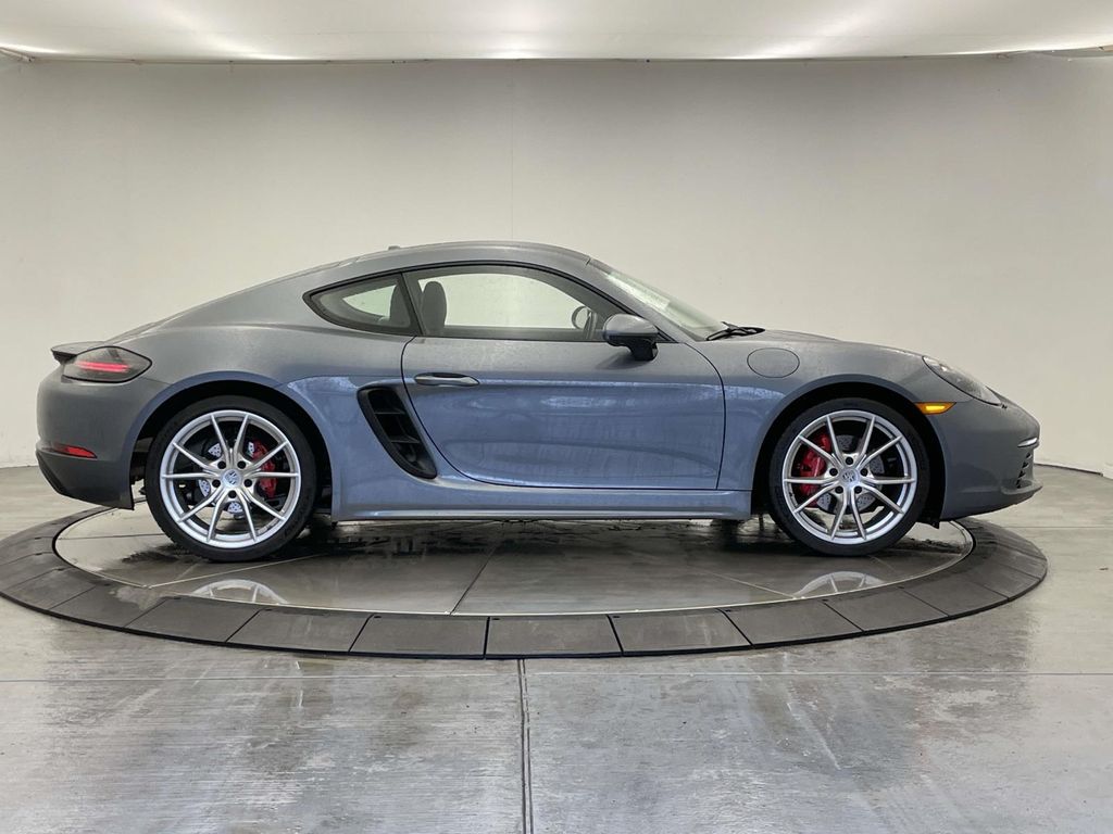 2025 Porsche 718 Cayman S - 7