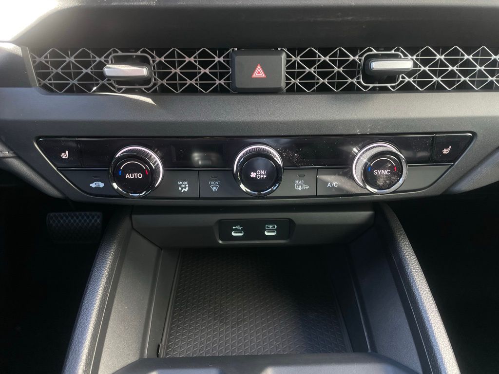 2025 Honda Accord SE 17