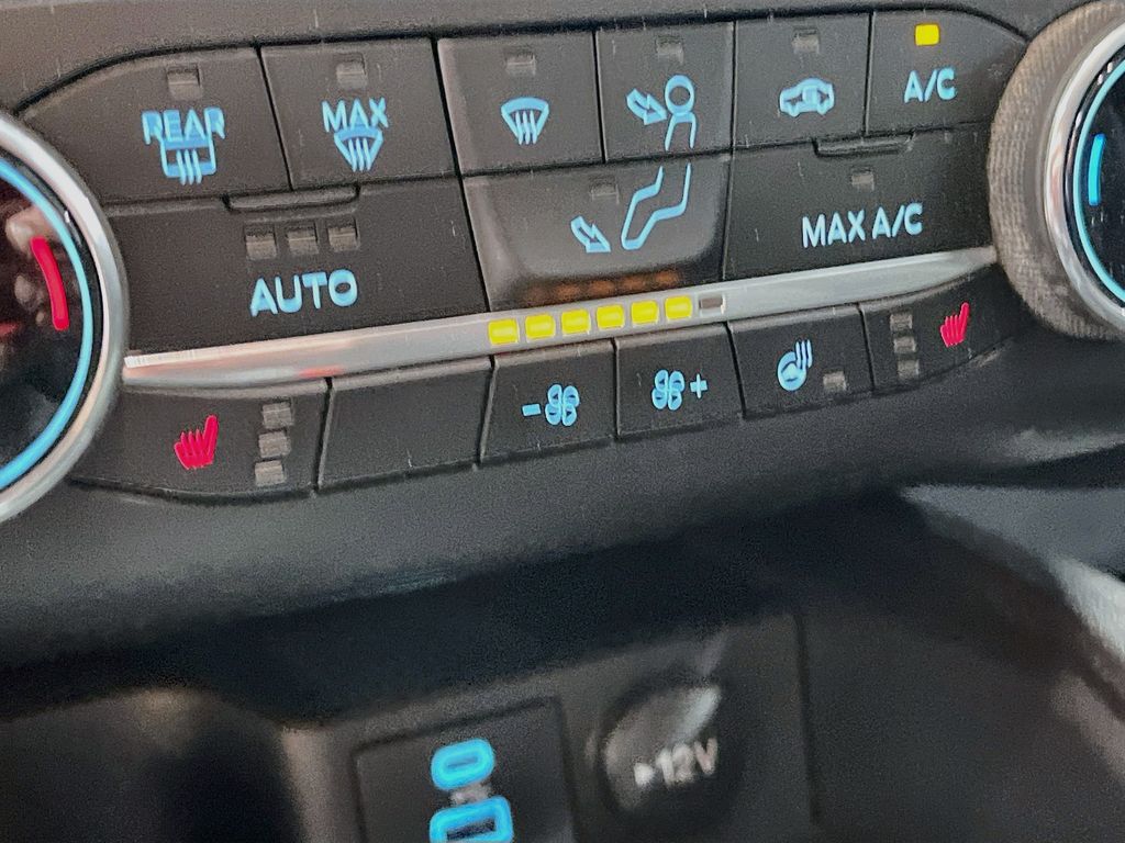 Used 2023 Vapor Blue Ford Active image 19