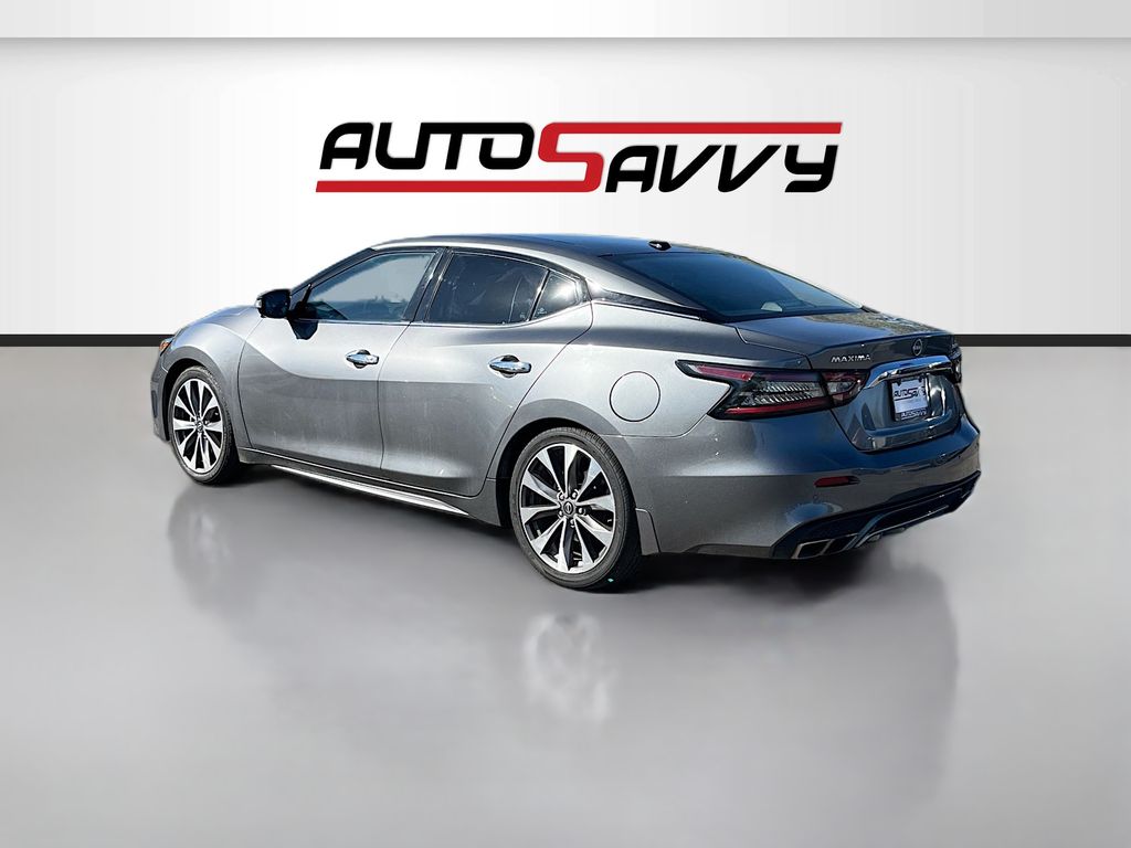 Used 2023 Gray Nissan Platinum image 5
