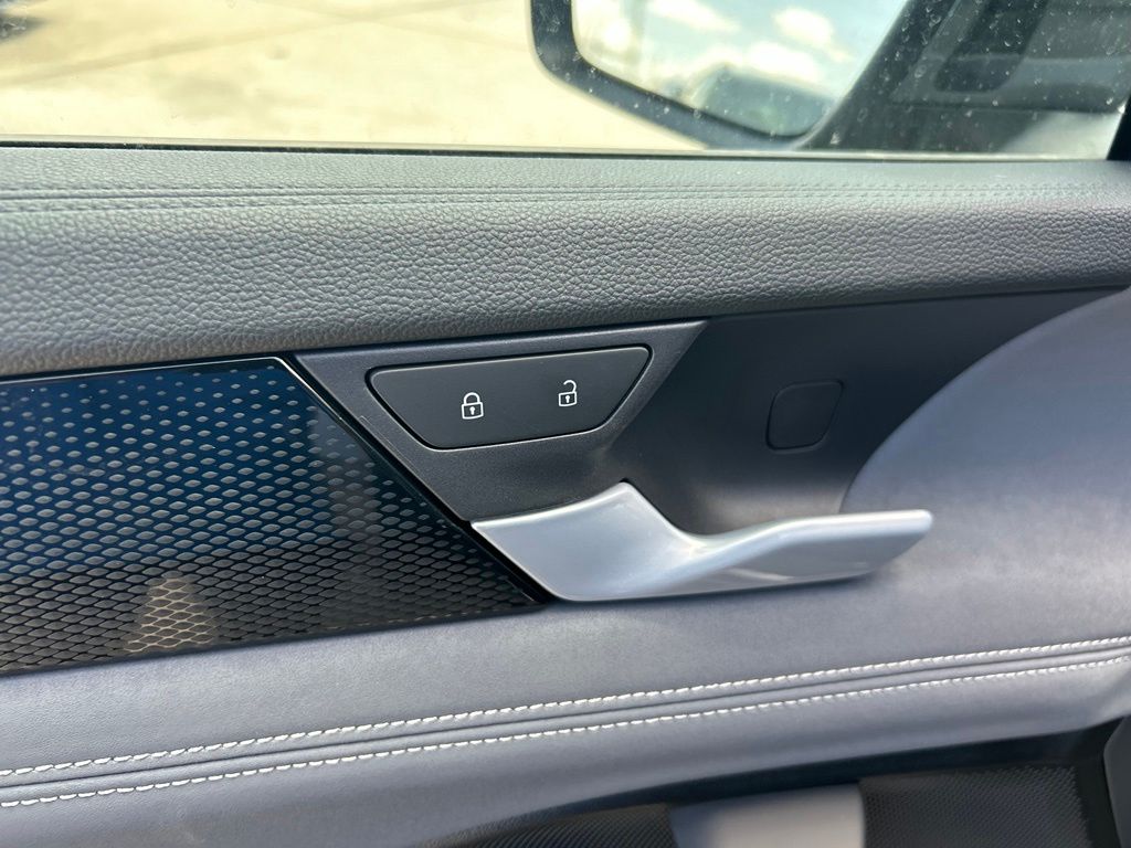 New 2026 Platinum Gray Volkswagen 2.0T SE image 44