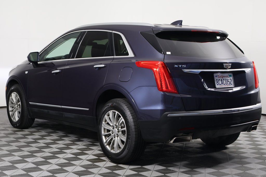 Thumbnail: 2018 Cadillac XT5 - 6