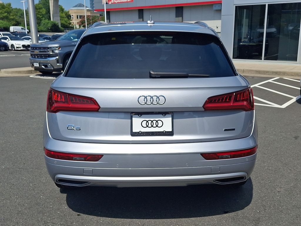 Thumbnail: 2020 Audi Q5 - 5